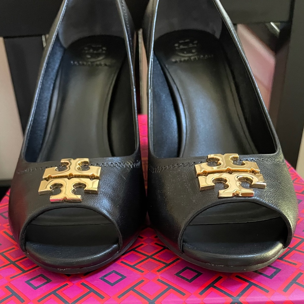 Tory Burch Laura 85mm open toe wedge